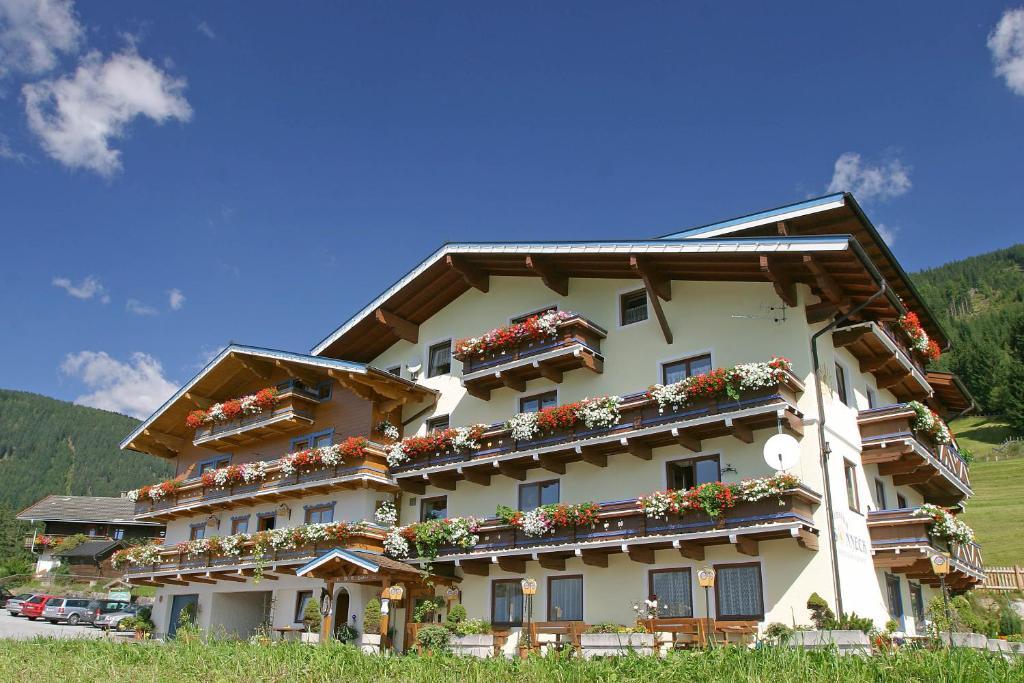 Pension Sonneck Neukirchen am Grossvenediger Luaran gambar