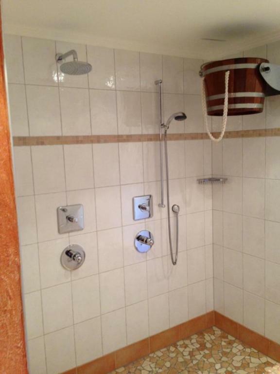 Pension Sonneck Neukirchen am Grossvenediger Luaran gambar